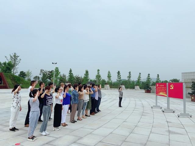 华中人大图片.jpeg